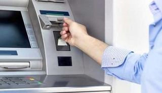 ماكينة صراف آلي