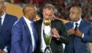 أزمة نهائي أفريقيا.. رئيس الكاف يرد على الأهلي بقرار جديد