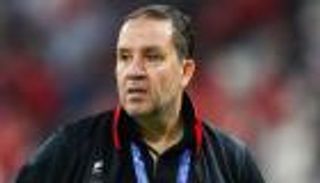 بطولتا دوري في 66 يوما.. إنجاز فريد لنبيل معلول