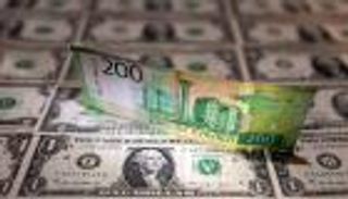 قمة جديدة للروبل مقابل الدولار واليورو.. عملة روسيا تتحدى العقوبات