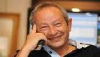 نجيب ساويرس صائد الصفقات والأزمات.. الملياردير "المشاغب"