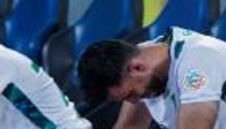 فيديو.. شاهد لحظة إعلان هبوط الأهلي من الدوري السعودي