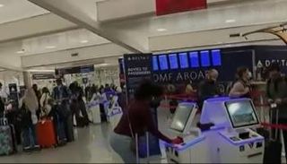 تزايد معدل إلغاء رحلات الطيران في الولايات المتحدة يتسبب في فوضى 