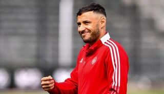 يوسف بلايلي، نجم الجزائر