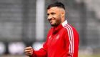 يوسف بلايلي يحسم مستقبله بفيديو ووعد جديد