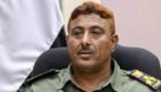 في أول ظهور له بعد نجاته من تفجير عدن.. مدير شرطة لحج يتوعد الإرهابيين