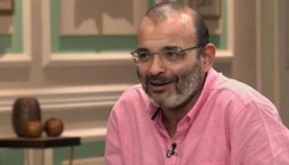 الشاعر أيمن بهجت قمر 