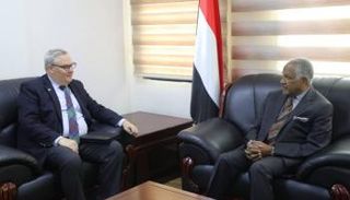 وكيل خارجية السودان والمبعوث البريطاني