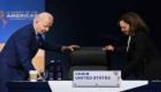 "بايدن يعتزم الترشح لولاية ثانية".. كامالا هاريس تثير الجدل مجددا