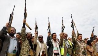 عناصر من مليشيات الحوثي الإرهابية- أرشيفية