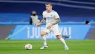 "لم أشاهده".. تصريح مثير من كروس عن زميله الجديد في ريال مدريد