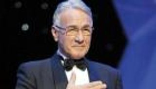 عزت أبوعوف.. النبيل الذي قتله الحزن (بروفايل)