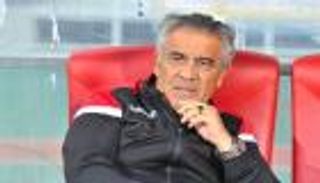 فوزي البنزرتي.. "شيخ المدربين" يخوض تجربة جديدة في ليبيا