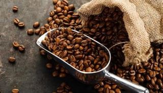 مخزون البن عند مستوى متدني مع استمرار قوة الطلب