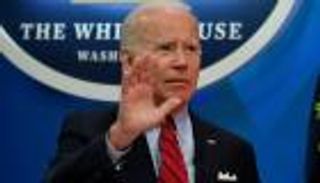 بايدن يمنح 17 أمريكيا أعلى وسام مدني في بلاده.. من هم؟