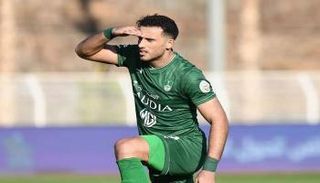 عمر السومة مهاجم الأهلي السعودي