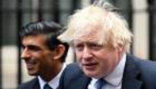 بريطانيا تعفي 2.2 مليون مواطن من الضرائب لمساعدتهم على مواجهة الغلاء