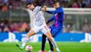 كواليس اللقاء.. ماذا قال ليفاندوفسكي في اجتماعه مع تشافي؟