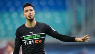 رامي بن سبعيني نجم منتخب الجزائر