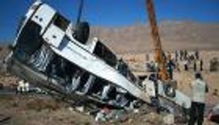 قتيلان و59 جريحا في حادث سير وسط إيران