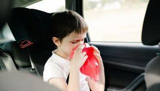 الجلوس بالمقاعد الأمامية يقلل من داء السفر