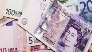 أوراق نقدية من الجنيه الإسترليني