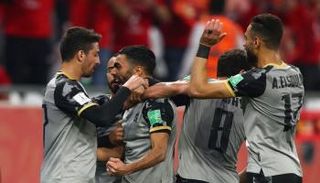 حسين الشحات لاعب الأهلي المصريري