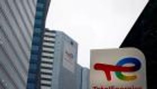 "توتال إنرجي" تتخارج من روسيا.. تخلت عن حصتها في حقل نفطي