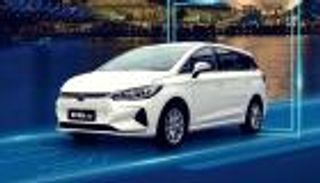 سيارات "بي واي دي" الصينية تتجاوز "تسلا".. سباق من نوع خاص