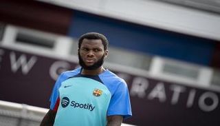 فرانك كيسي لاعب برشلونة الجديد