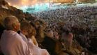 للحاج وغير الحاج.. حكم صيام يوم عرفة منفرداً وأعماله المستحبة