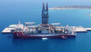 سفينة التنقيب التركية "عبد الحميد خان"