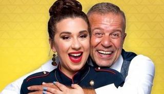 شريف منير رفقة ابنته أسما