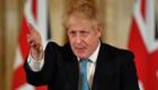 استقالة بوريس جونسون.. الأكثر سعادة ومن خاب أملهم