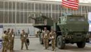 قاذفات صواريخ.. مساعدات أمريكية عسكرية جديدة لأوكرانيا