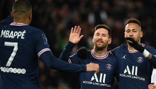 ليونيل ميسي ونيمار دا سيلفا وكيليان مبابي