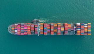 سلاسل الإمدادات.. تراكم أسباب عرقلتها في قطاعات الطاقة والقمح