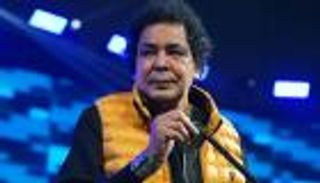 حقيقة وفاة محمد منير.. مدير فرقة "الكينج" يكشف التفاصيل