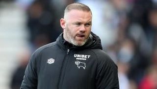 واين روني نجم الكرة الإنجليزية السابق