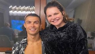 كريستيانو رونالدو وشقيقته كاتيا أفييرو 