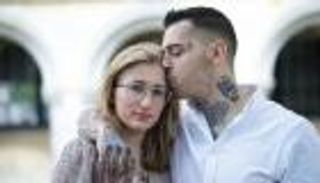 أصيبت بالعمى.. صدمة اللاجئة الأوكرانية خاطفة الزوج البريطاني من زوجته