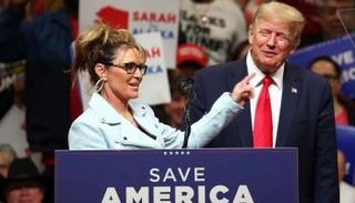 دونالد ترامب في حملة سارة بايلن