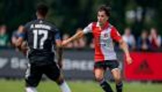 محمد التعبوني.. موهبة مغربية جديدة تتلألأ في ملاعب هولندا