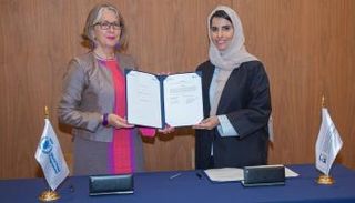 سارة النعيمي مدير مكتب مبادرات محمد بن راشد آل مكتوم العالمية وأوتيه كلامرت