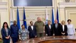 علي النعيمي يزور موسكو وكييف على رأس فريق البرلمان الدولي لحل أزمة أوكرانيا