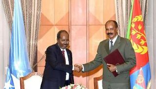 الرئيس الصومالي حسن شيخ محمود ونظيره الإيرتري أسياس أفورقي