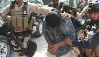 عنصر من تنظيم داعش في قبضة القوات العراقية