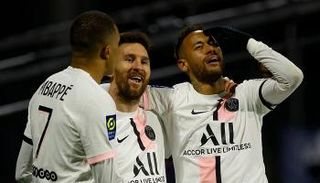 ليونيل ميسي ونيمار وكيليان مبابي