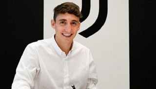 صفقات يوفنتوس الإيطالي