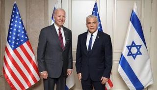 لابيد يستقبل بايدن